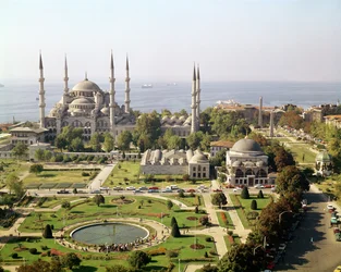 View of the Blue Mosque built 1609-16